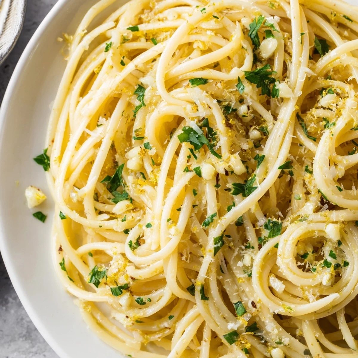 Garlic Butter Linguine Delight